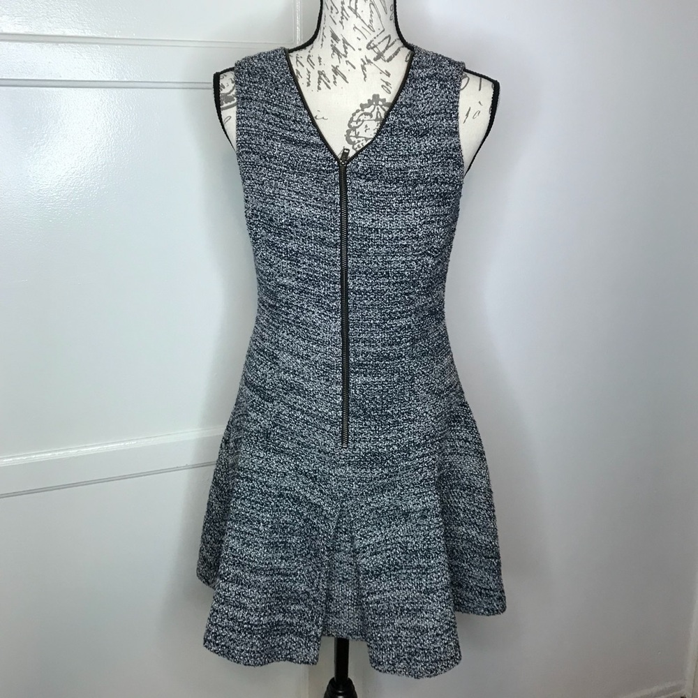Theory V Neck Zipper Detail A Line Dress Size 8
